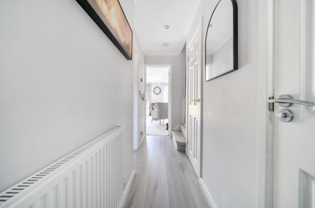 House in Guildford - View 4