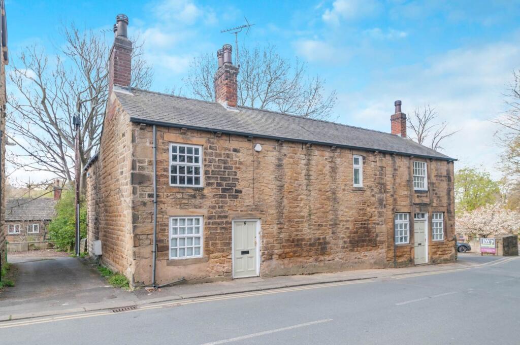 Main image of property: Commercial Street, Morley, LS27