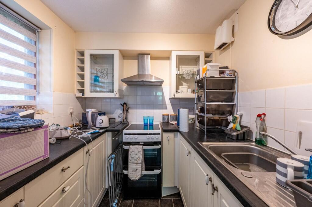 Apartment in Chelmsford - View 5
