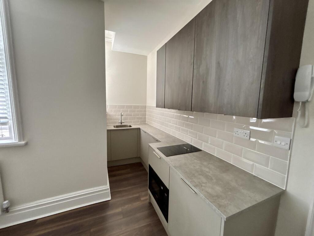 Apartment in Liverpool - View 4