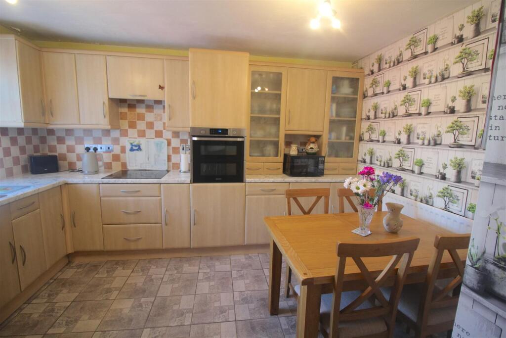House in Birmingham, West Midlands - View 3