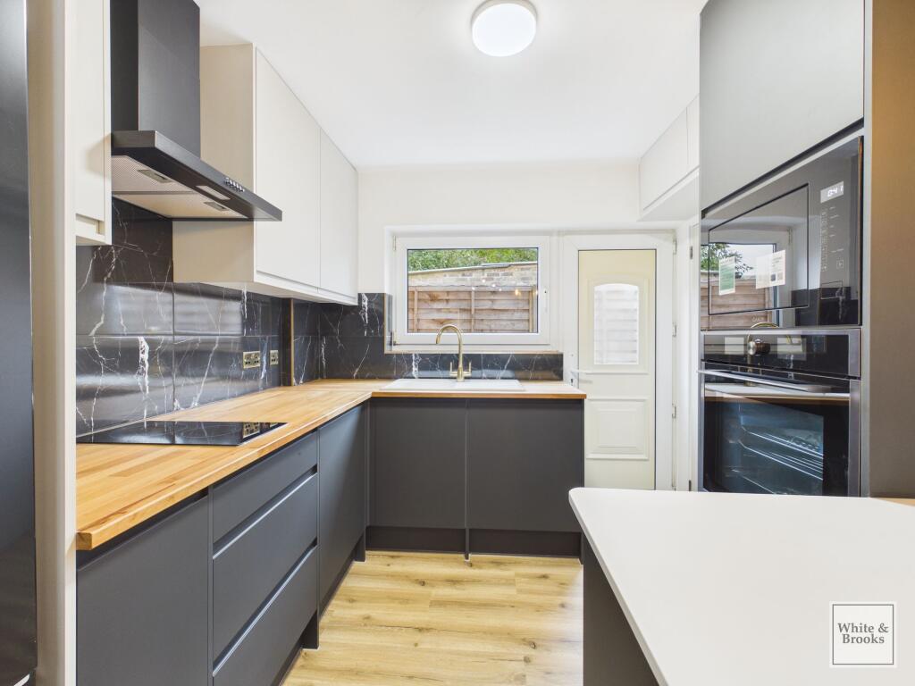 House in Portsmouth - View 3