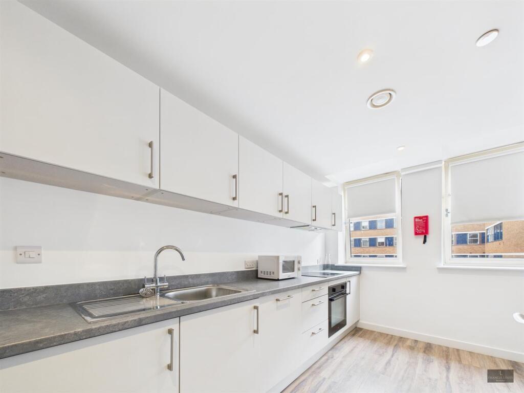 Apartment in Exeter - View 5