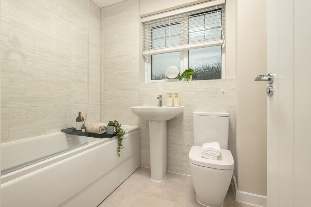 House in Ashfield, Sutton in Ashfield, Nottinghamshire - View 5