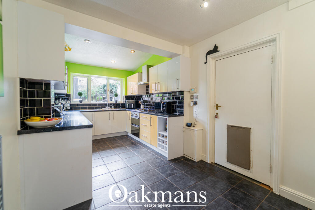 House in Redditch, Walkwood - More