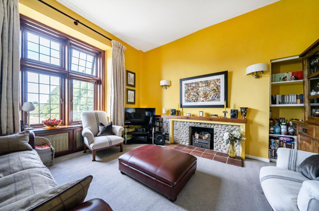 Apartment in Redhill - View 2