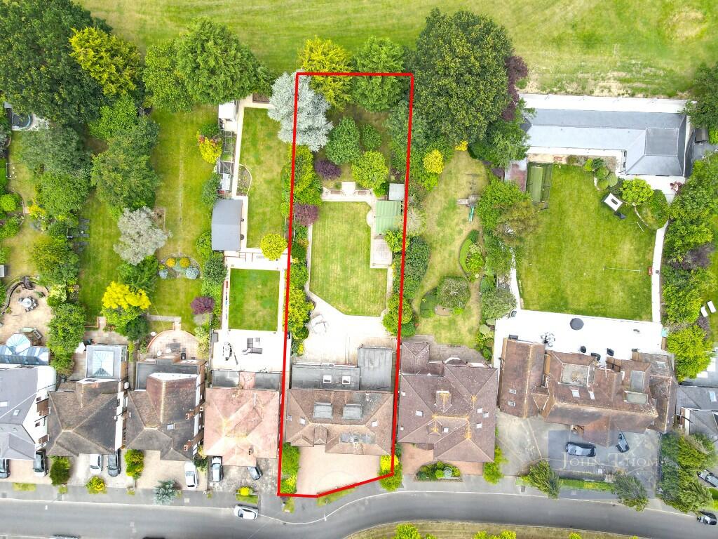 Lee Grove, Chigwell, Essex, IG7 photo 4