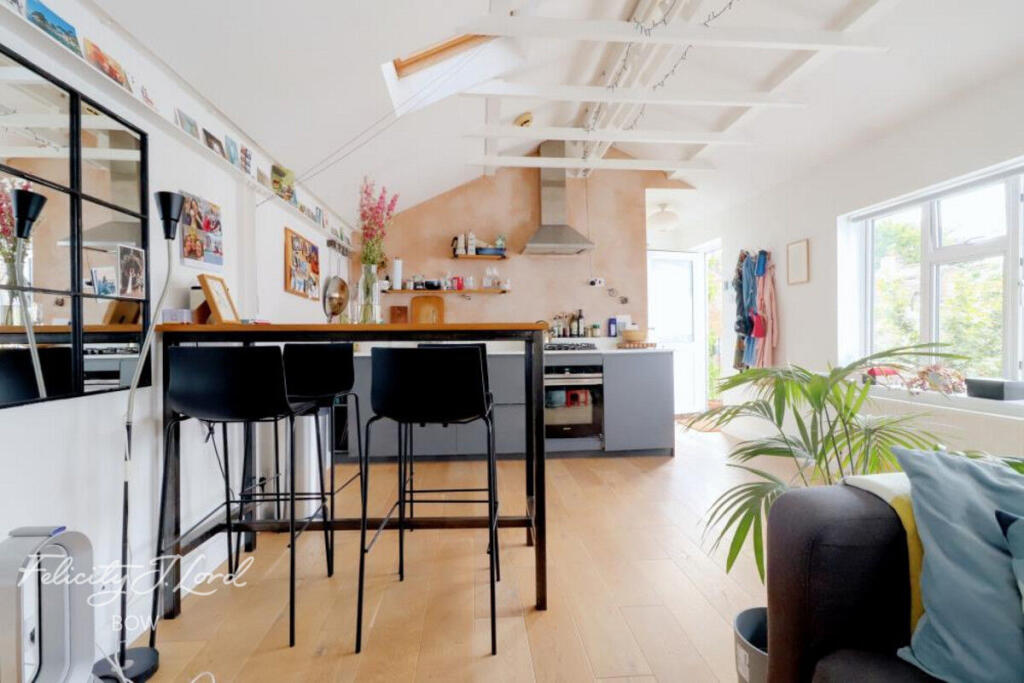 Main image of property: Medway Mews, London