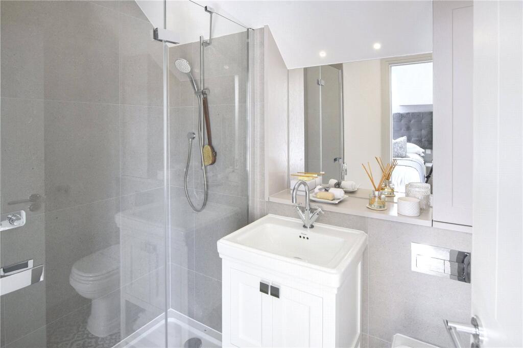 House in Guildford - View 5