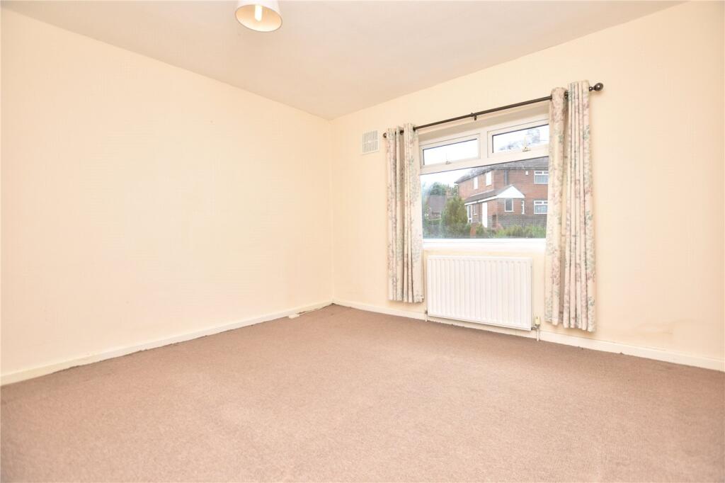 House in Leeds, Gildersome - View 5