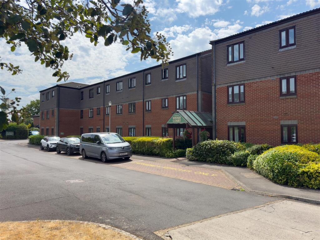 Apartment in Melksham, Melksham Forest