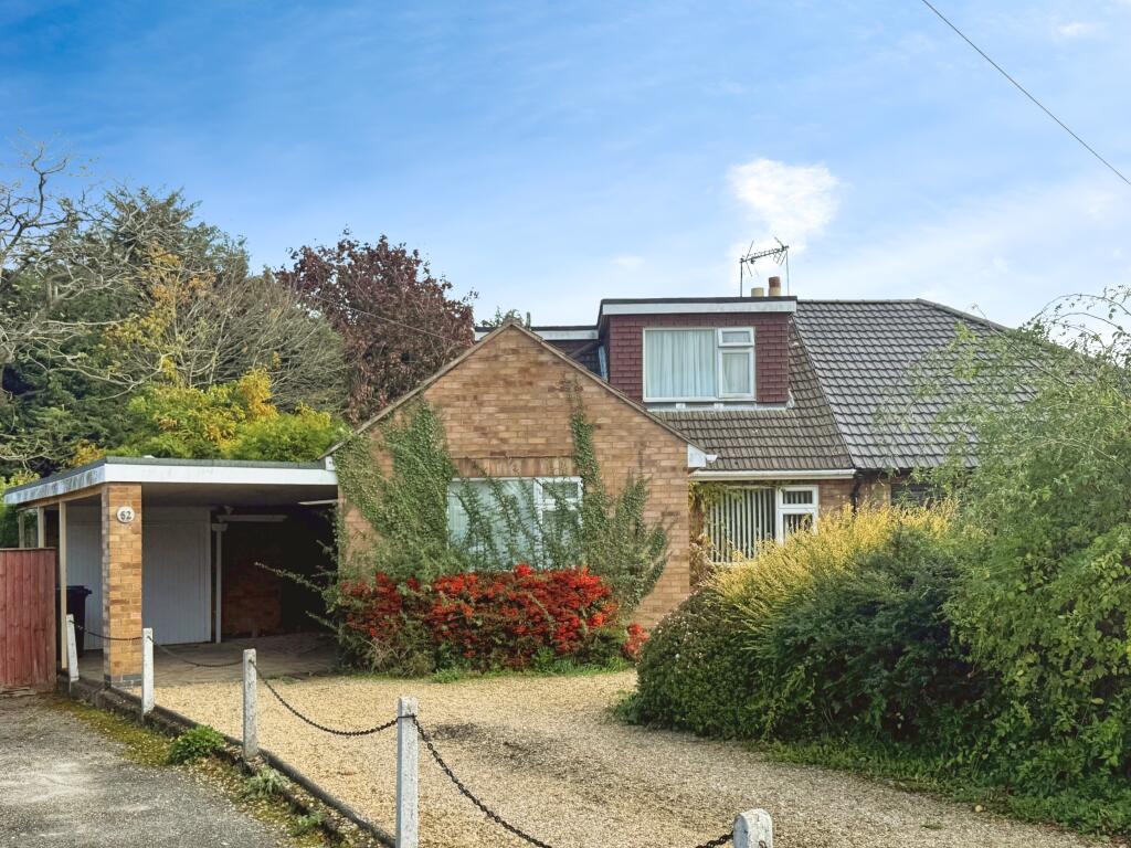 4-bed semi-detached on Kingsfield Road, Barwell, £250,000