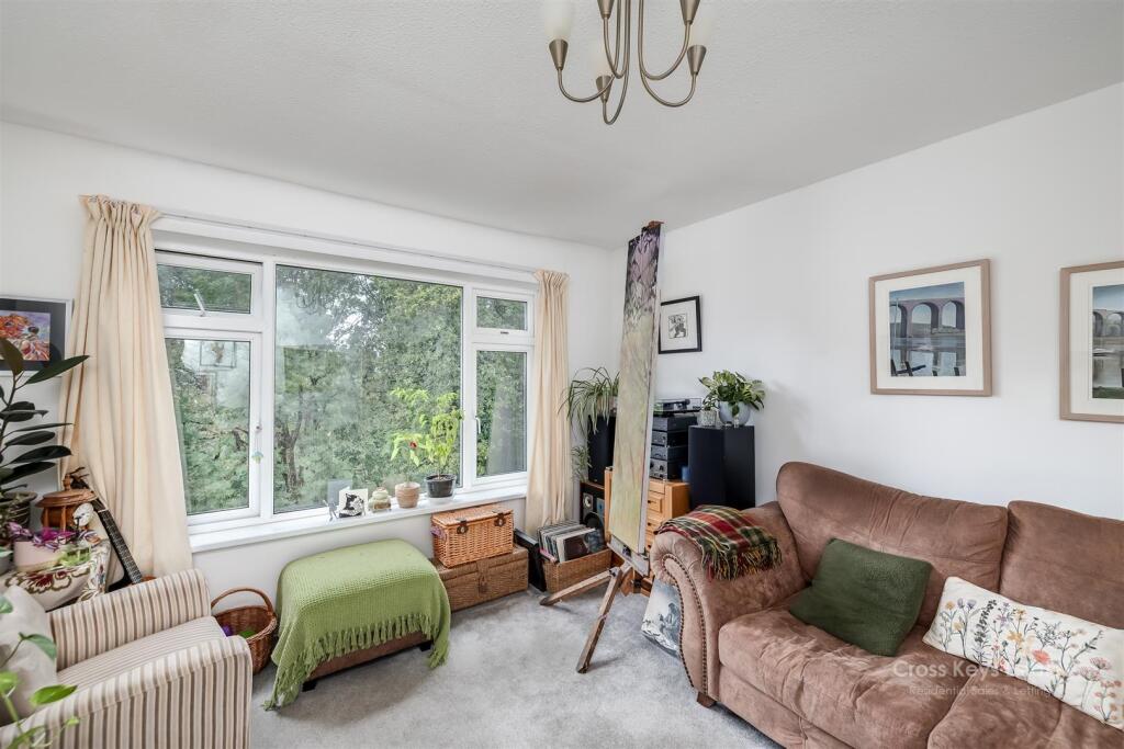 Apartment in Plymouth, Mainstone - View 4