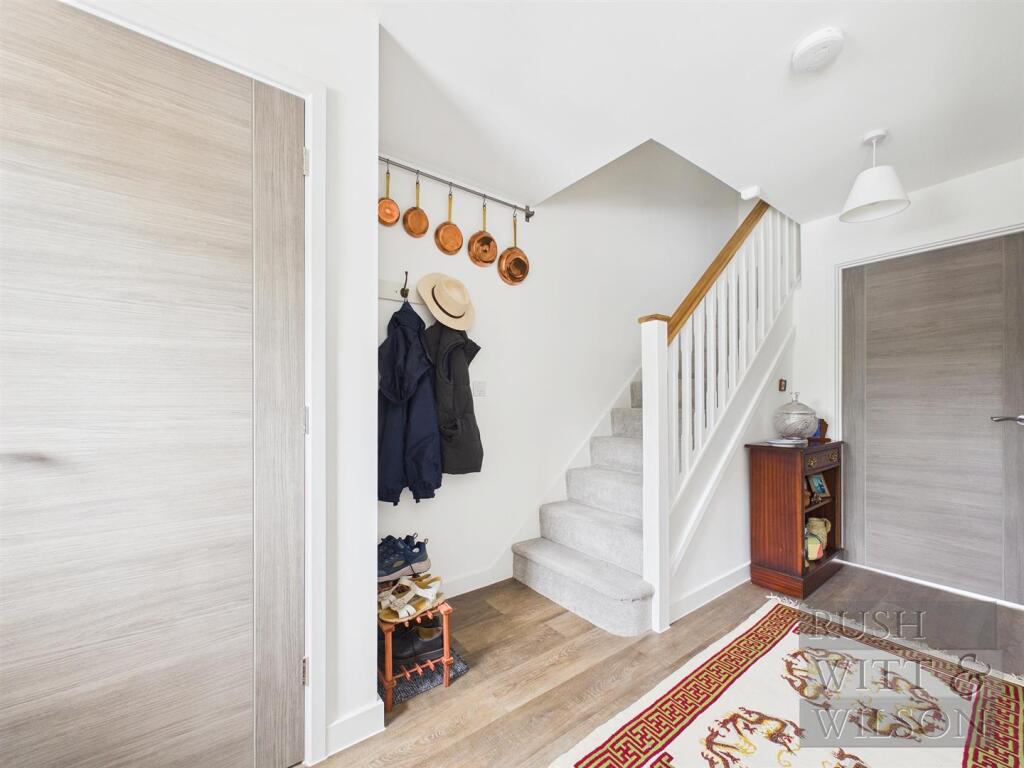 House in Tonbridge - View 5