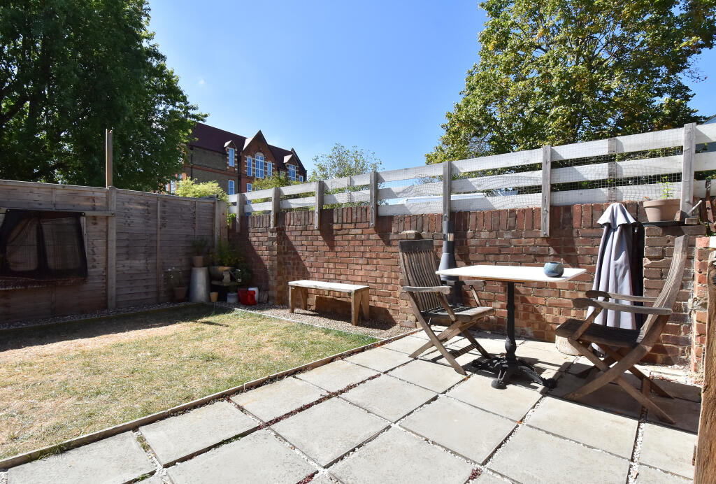 Property photo 8