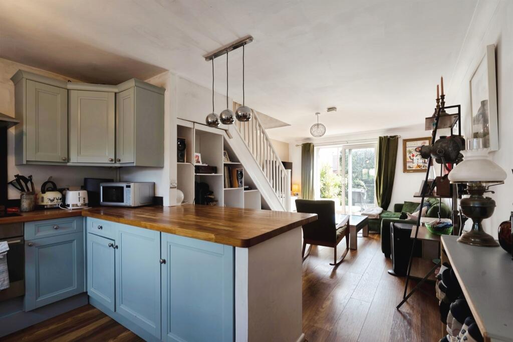 House in Arun, West Barnham - More