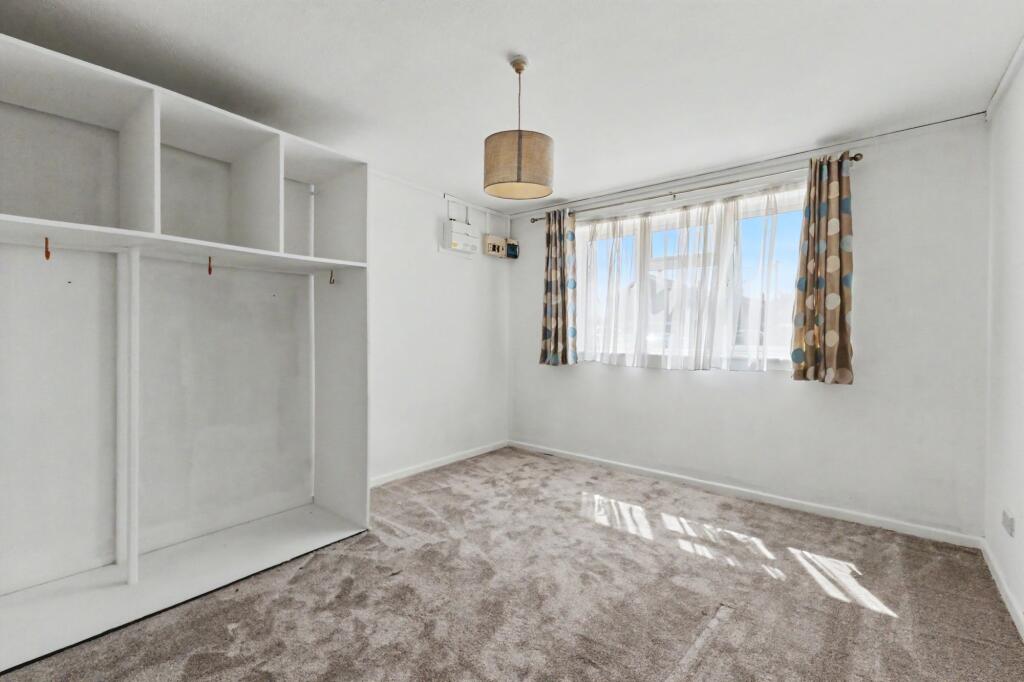 St. Swithins Drive, Lower Quinton, CV37 photo 4
