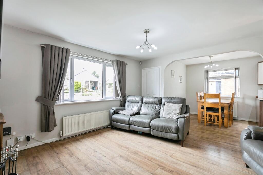 House in Barnsley, South Yorkshire - View 3