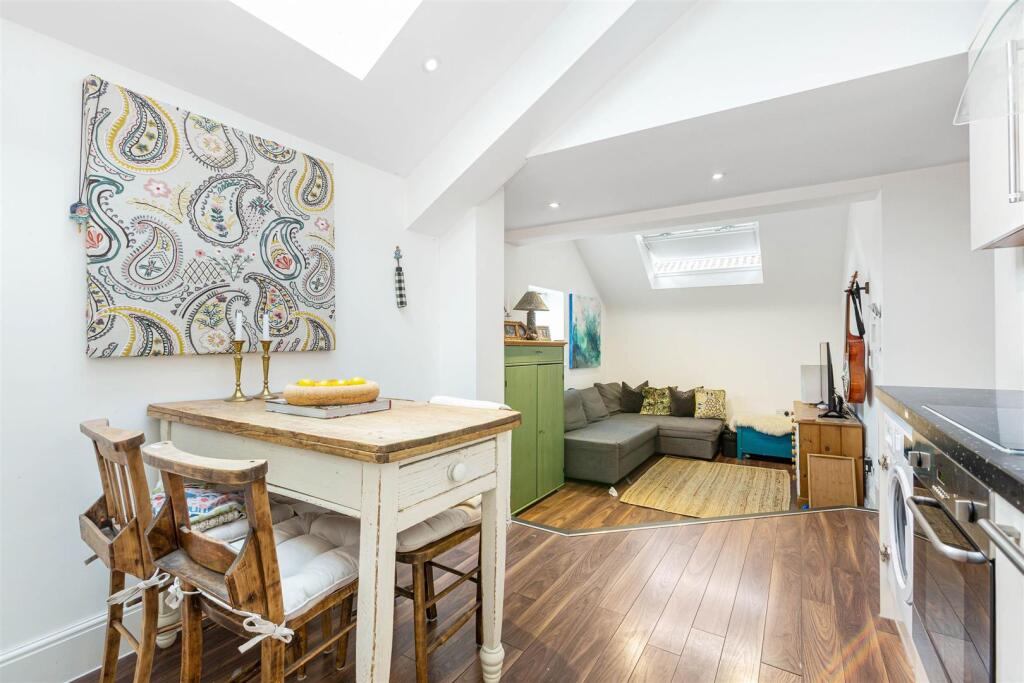 Main image of property: Sheen Lane, Mortlake, SW14