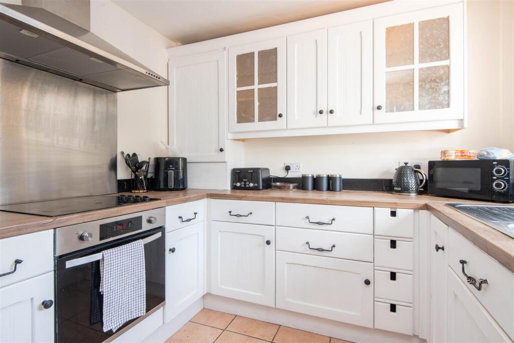 House in Preston - View 5