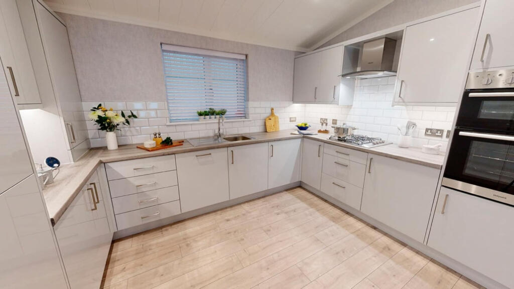 2-bed caravan on Bedford, Bedfordshire, MK45, £290,000