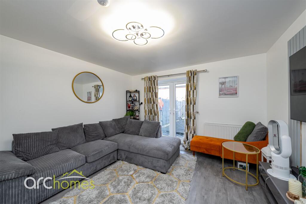 House in Wigan, Westleigh - View 3