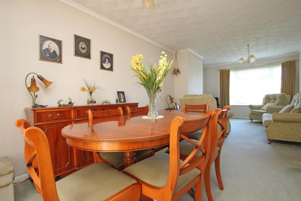 House in Eastbourne, Willingdon and Jevington - More