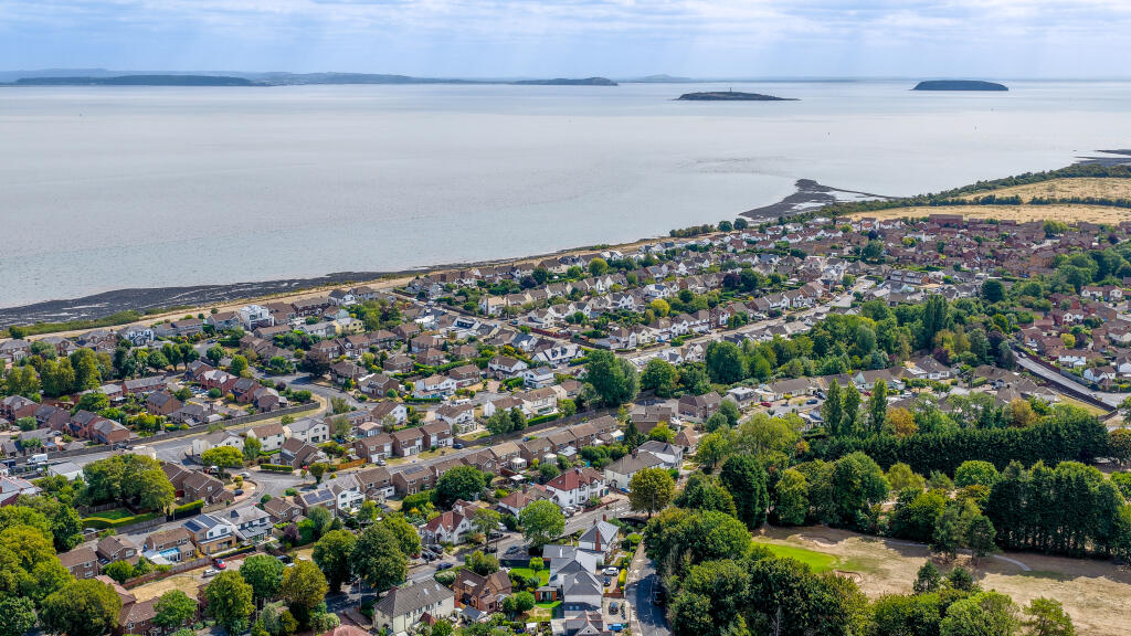 Lavernock Road, Penarth image 3