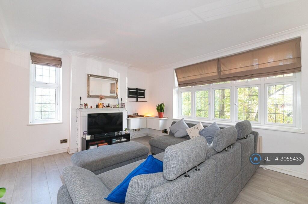 Apartment in London - View 4