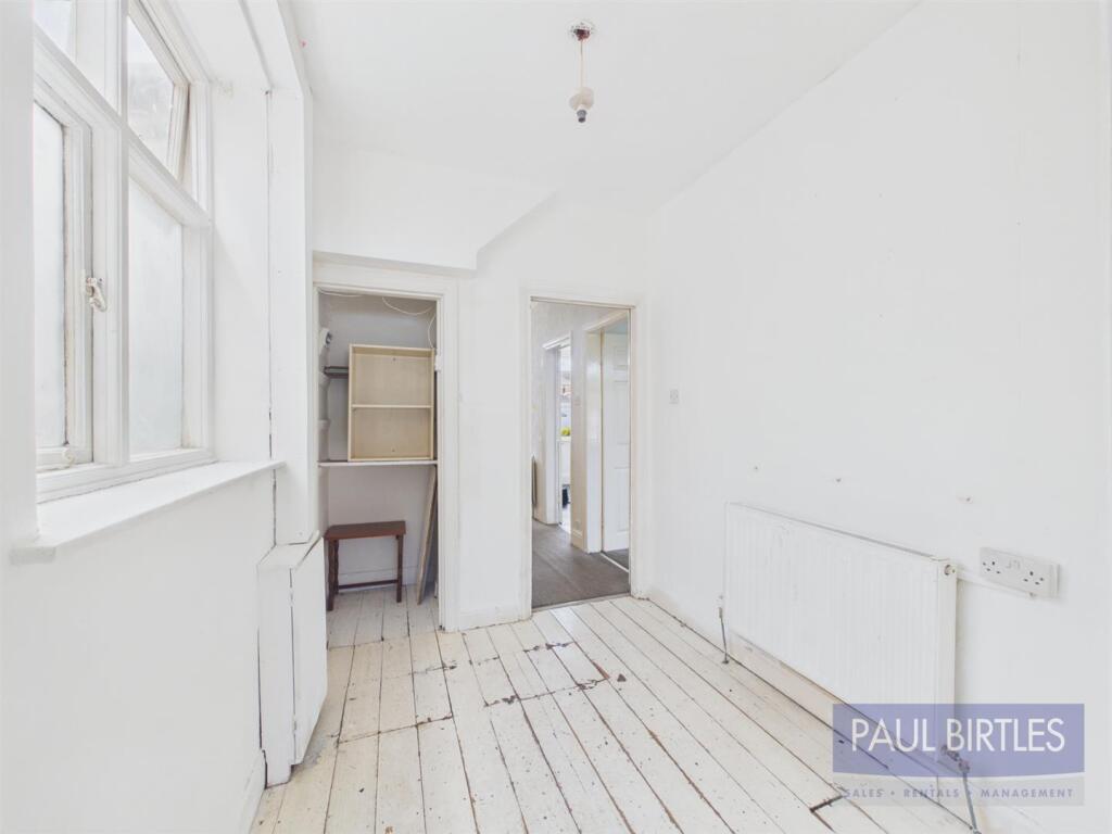 Glenhaven Avenue, Urmston, Trafford, M41 5BN - Widok 6