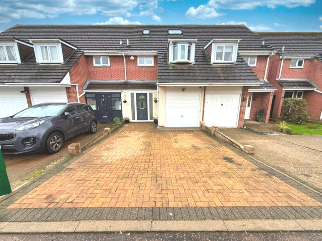 Main image of property: Fry Close, Romford, RM5