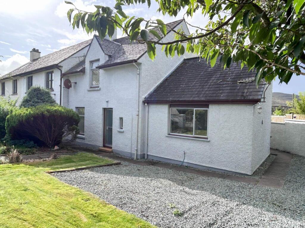 Main image of property: 4 Stormyhill Terrace, Portree, Isle of Skye, IV51 9DZ
