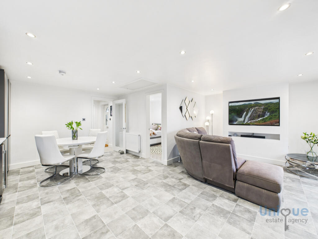 Ettrick Avenue,  Fleetwood, FY7 photo 4