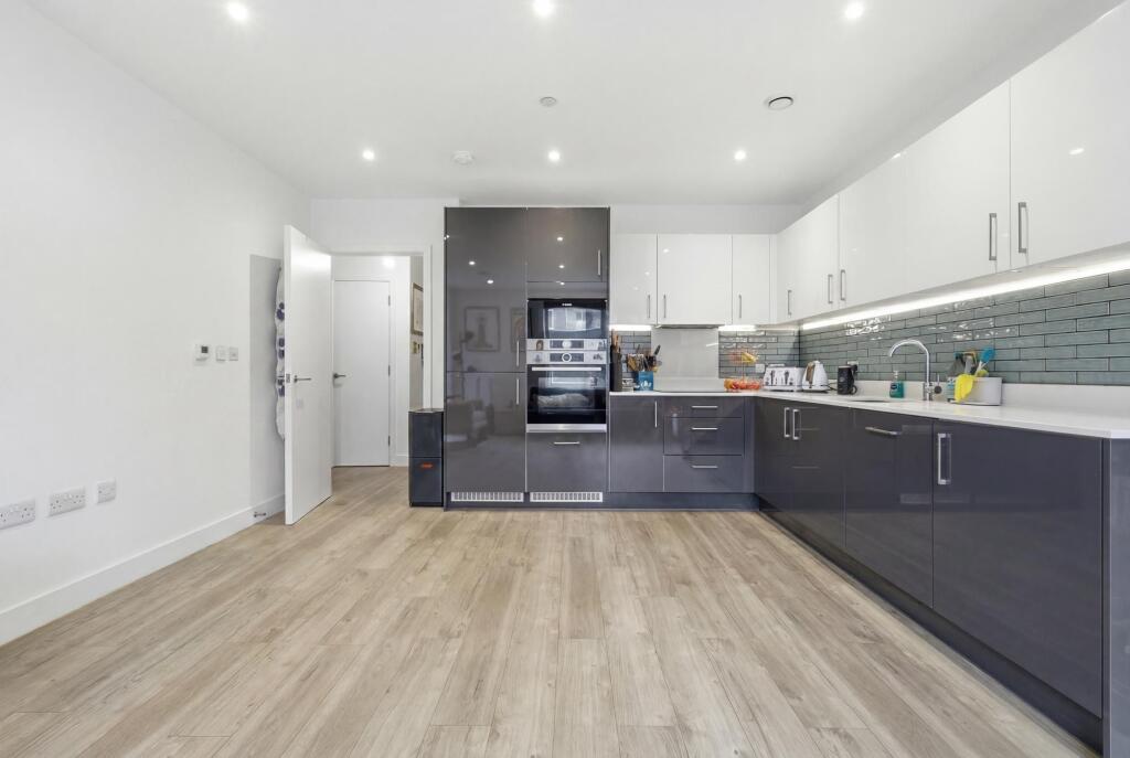 Main image of property: Beck Square, Leyton, E10