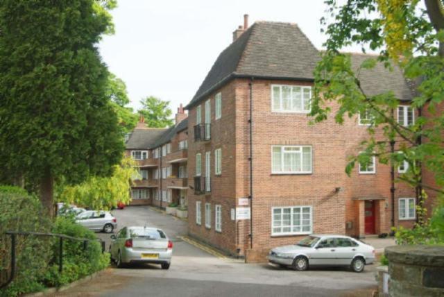 Main image of property: 34 Stumperlowe Mansions, Fulwood, S10 3QQ