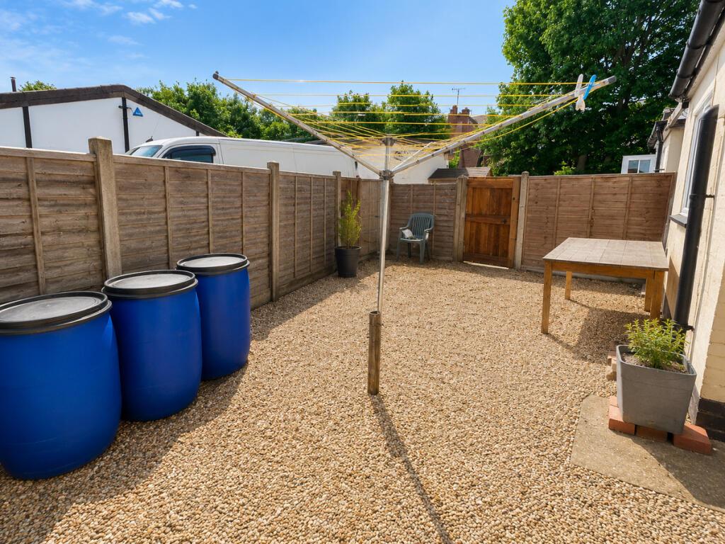 House in Colchester, Hythe - More