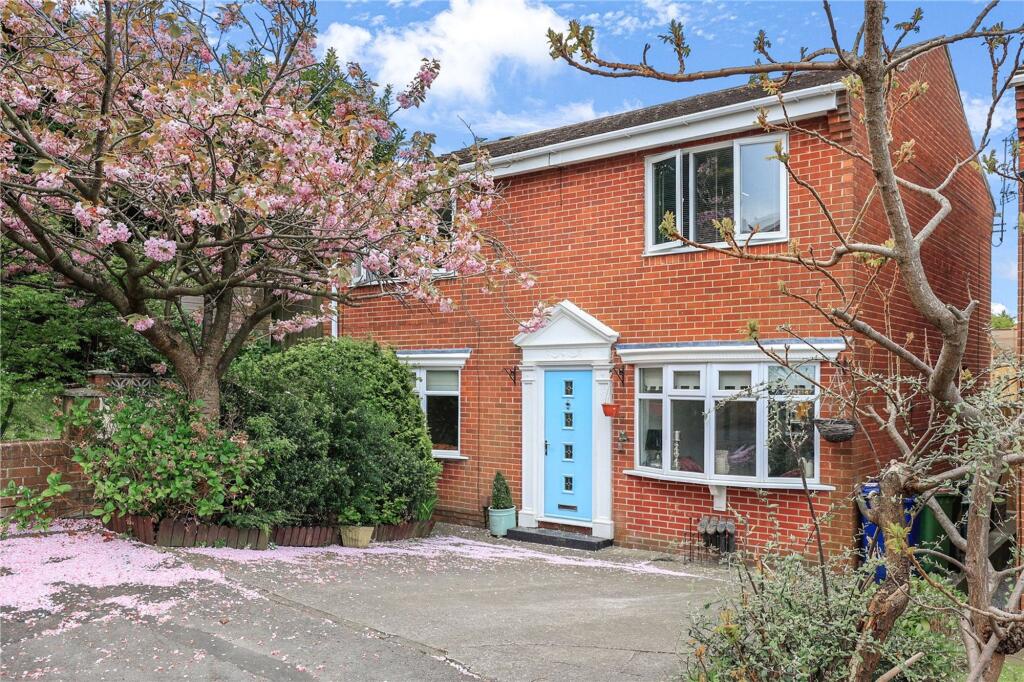 4-bed detached on Brooksbank Road, Ormesby, TS7, £240,000