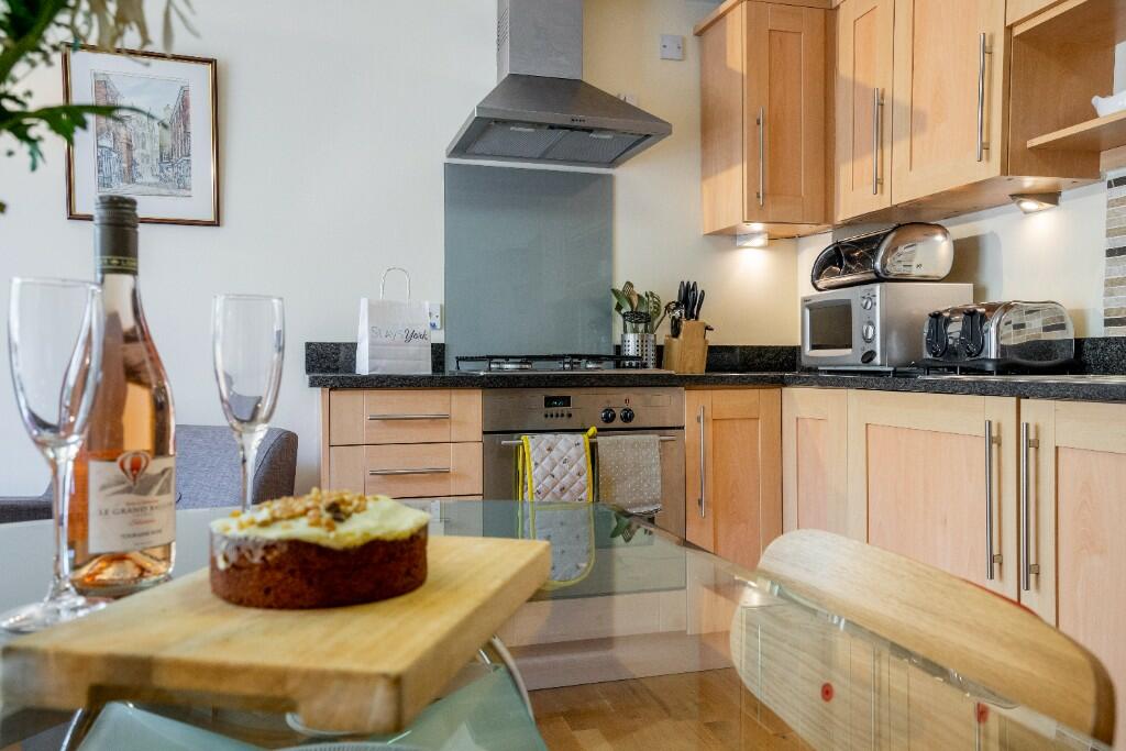Apartment in York - More