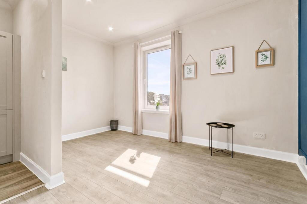 Apartment in Kilmarnock - View 4