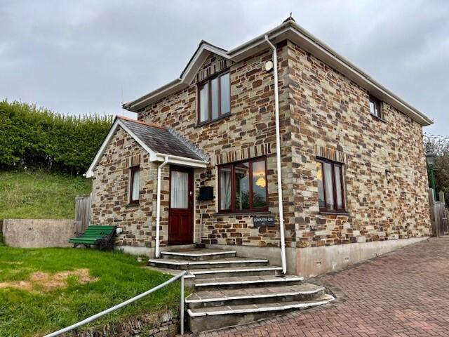 Main image of property: Greenbank, Polruan