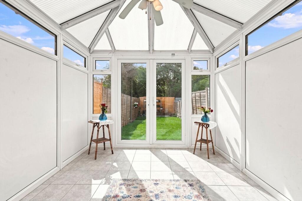 House in Basildon, Essex - View 4