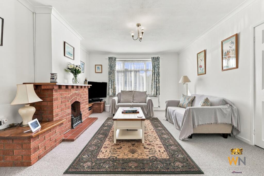 Clyde Crescent, Chelmsford, CM1 photo 3