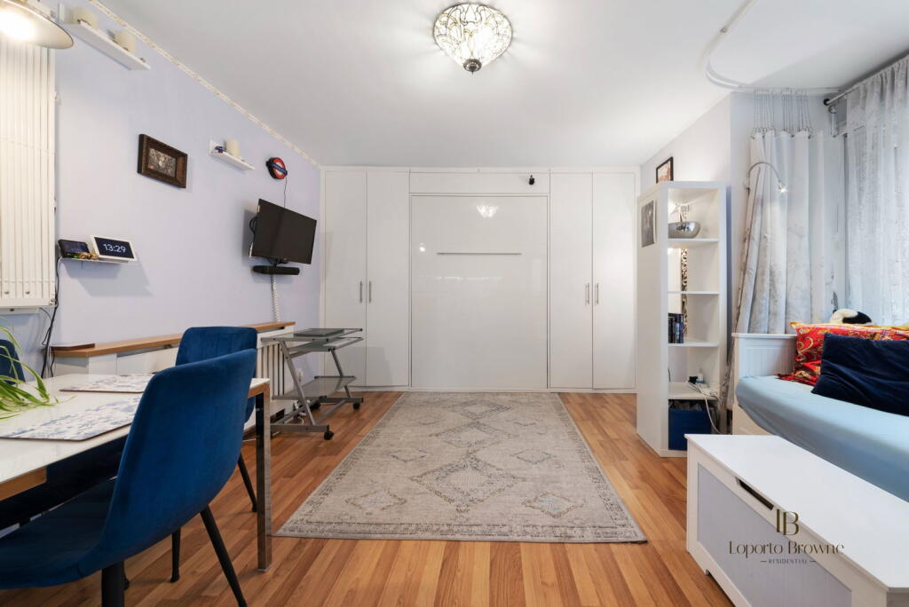 Studio flat for rent