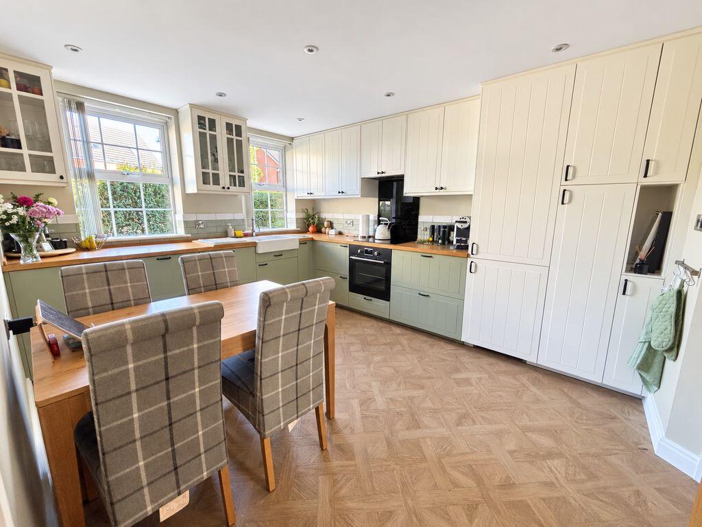 Turnbull Road, Fradley, Lichfield, WS13 8TB photo 3