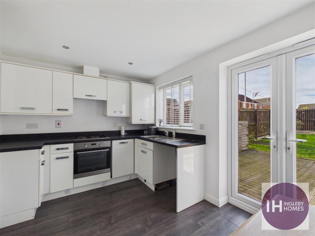 House in Ingleby Barwick, The Rings, Stockton-on-Tees - More