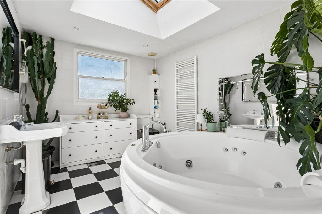 House in London - More