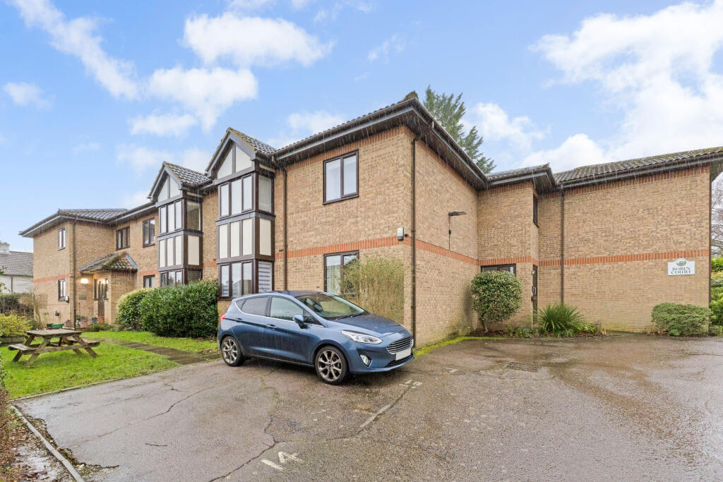 Additional image 2 of Robin Court, Harpenden, AL5