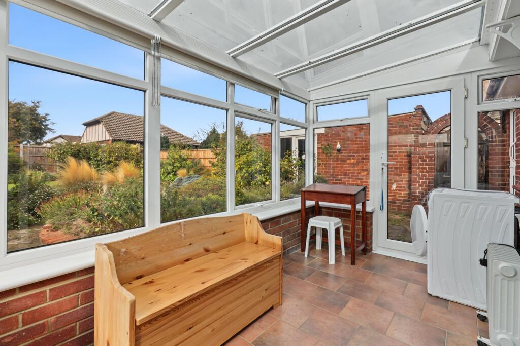 House in Southend-on-Sea, Essex - More