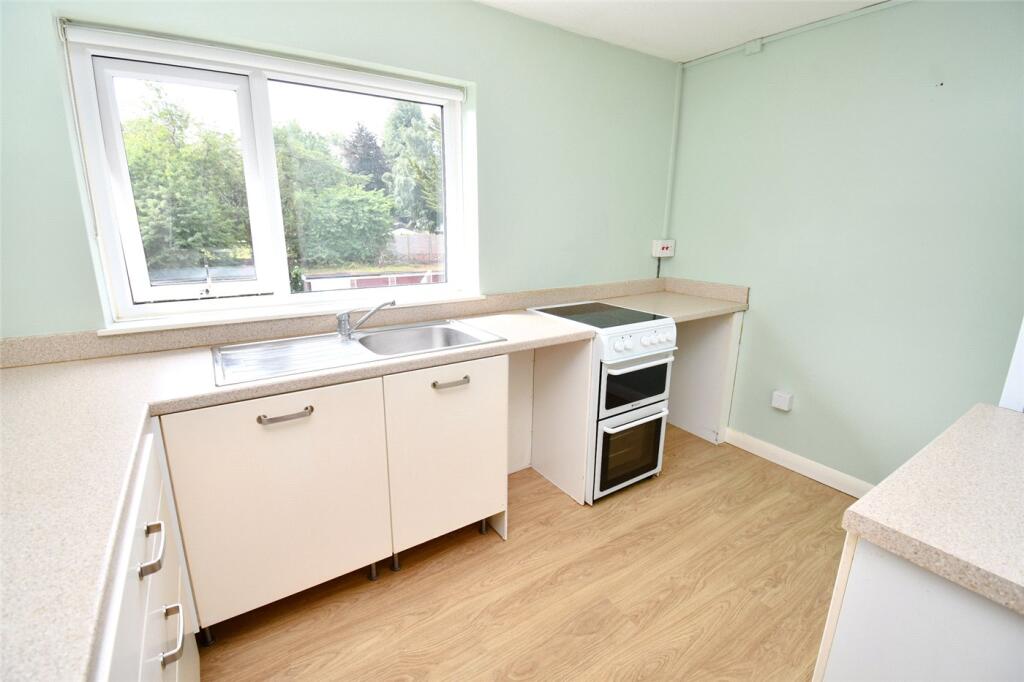 Apartment in Wirral, Liverpool City Region - View 5