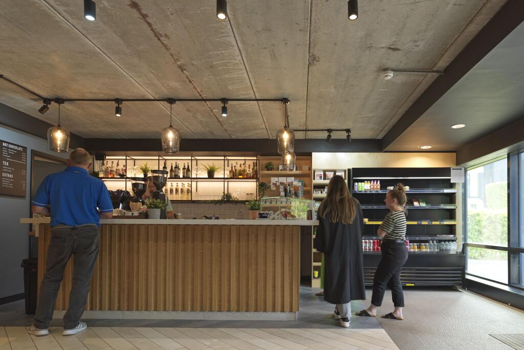 EQ Bean Cafe